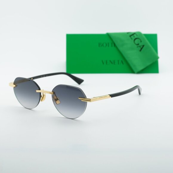 Bottega Veneta BV1379S 001 Square Sunglasses - Shiny Gold\\Gradient Grey main image 4